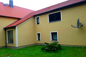 Wärmedämmputz und Fassadengestaltung an EFH in Gemeinde Hochkirch