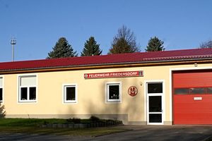 Rohbauarbeiten, WDV-System der Fassade und Fassadengestaltung am Feuerwehrgerätehaus in Friedersdorf